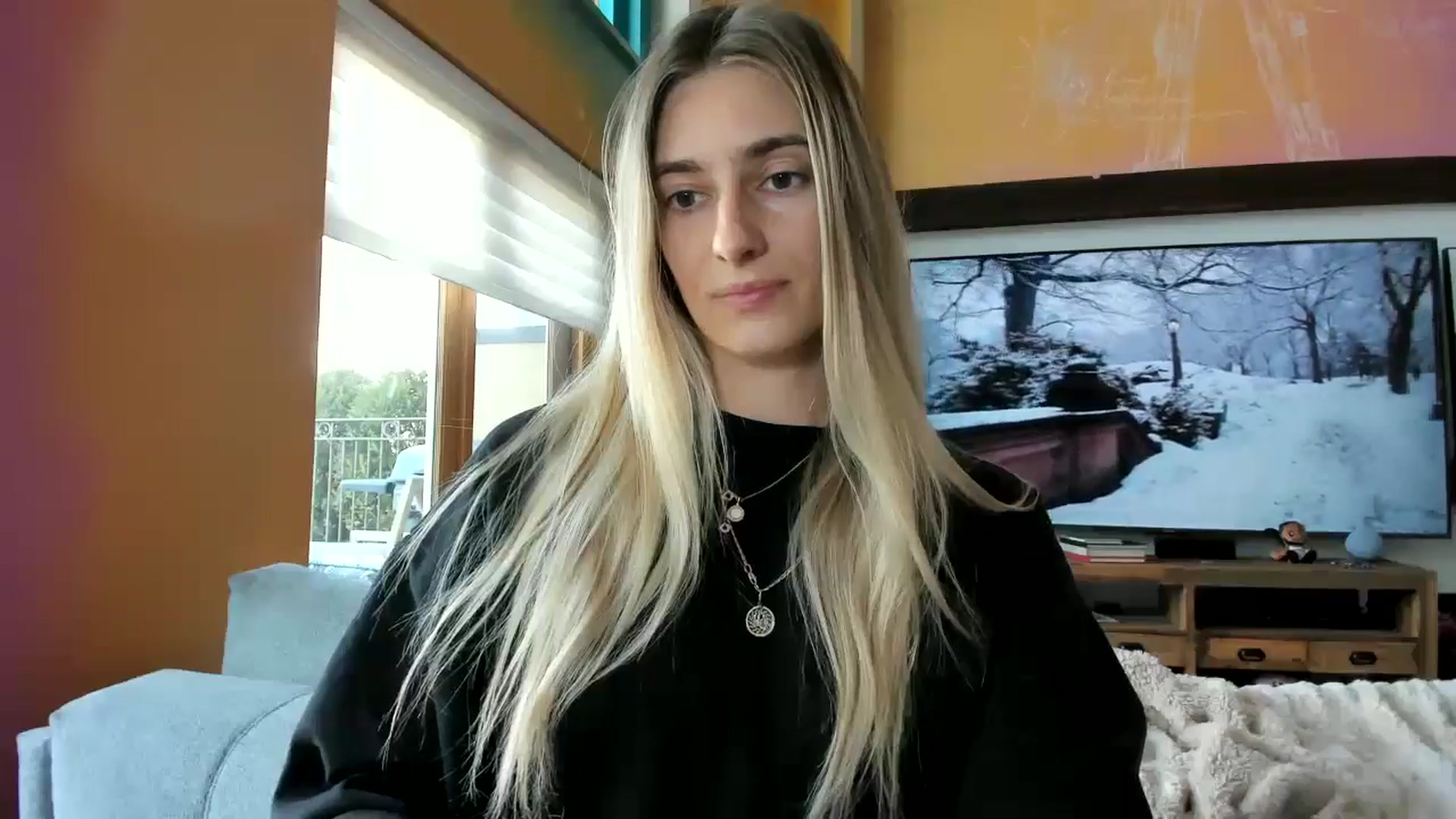 Gallery image thumbnail from Vodka_Queen's myfreecams stream on, 12/31/2025, 18:20 image 4 of 20