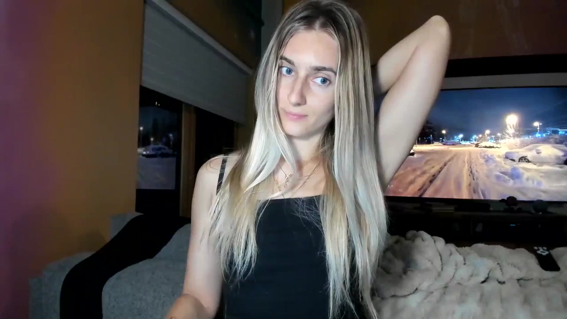 Gallery image thumbnail from Vodka_Queen's myfreecams stream on, 01/02/2026, 05:33 image 18 of 20