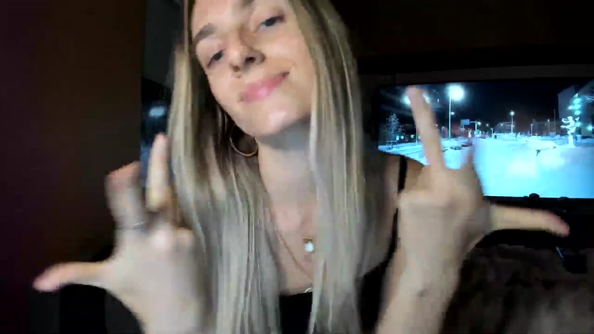 Gallery image thumbnail from Vodka_Queen's myfreecams stream on, 01/02/2026, 05:33 image 15 of 20