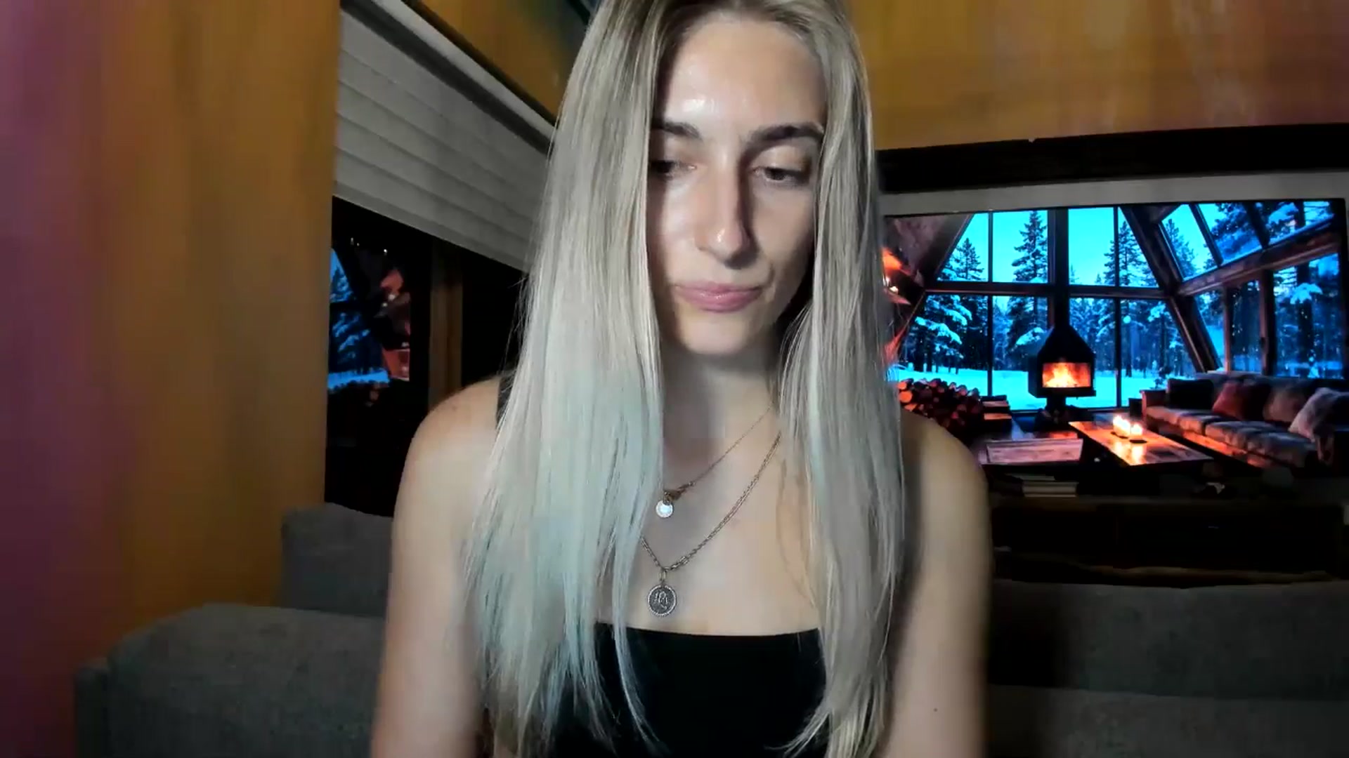 Gallery image thumbnail from Vodka_Queen's myfreecams stream on, 01/03/2026, 06:44 image 3 of 20