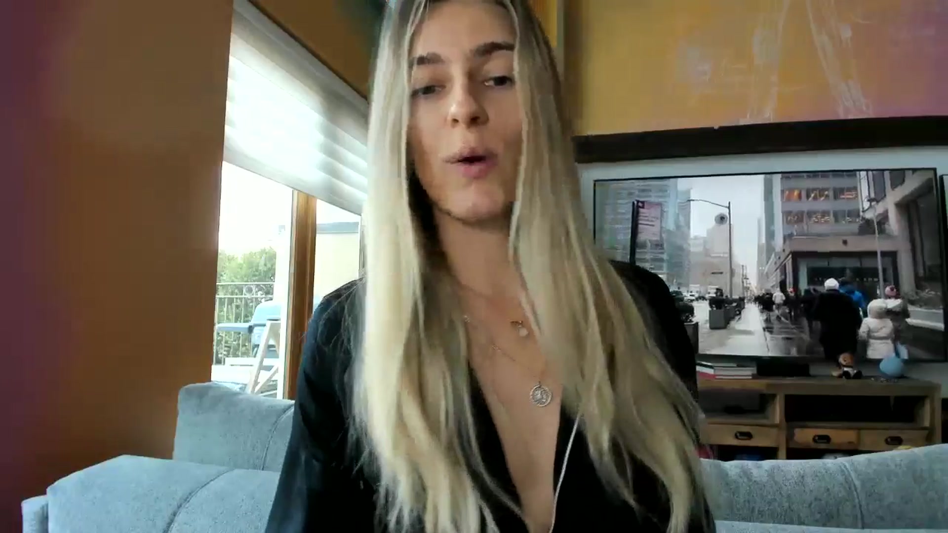 Gallery image thumbnail from Vodka_Queen's myfreecams stream on, 01/03/2026, 18:20 image 15 of 20