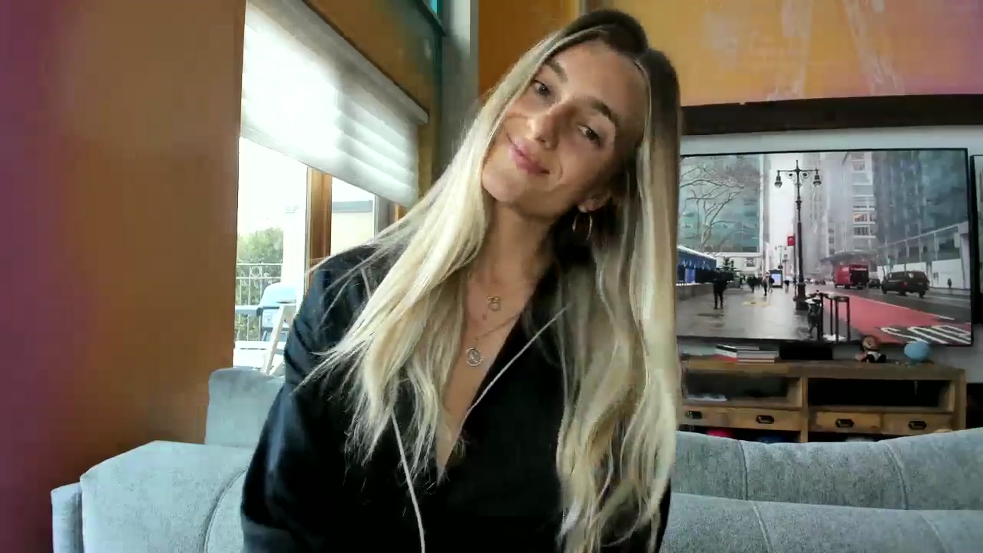 Gallery image thumbnail from Vodka_Queen's myfreecams stream on, 01/03/2026, 18:20 image 17 of 20