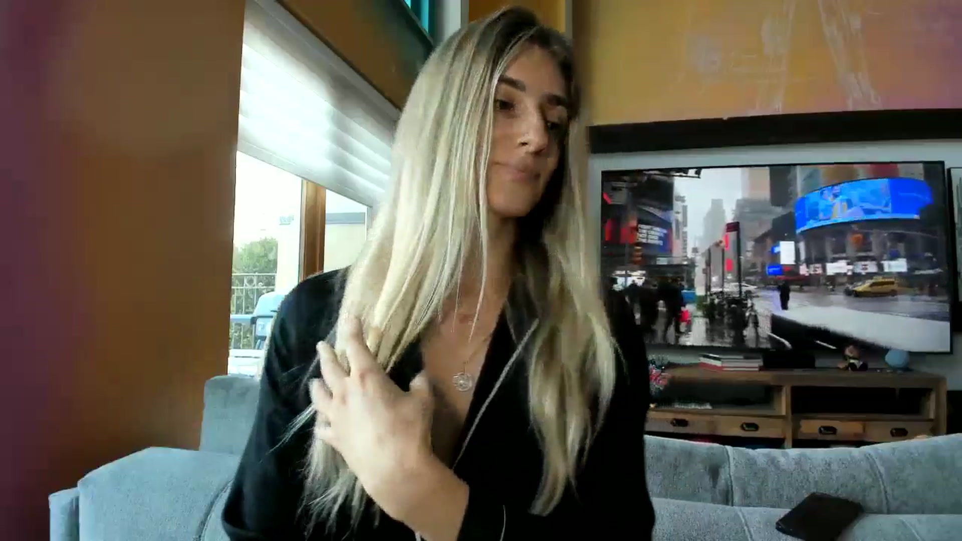 Gallery image thumbnail from Vodka_Queen's myfreecams stream on, 01/03/2026, 18:20 image 18 of 20