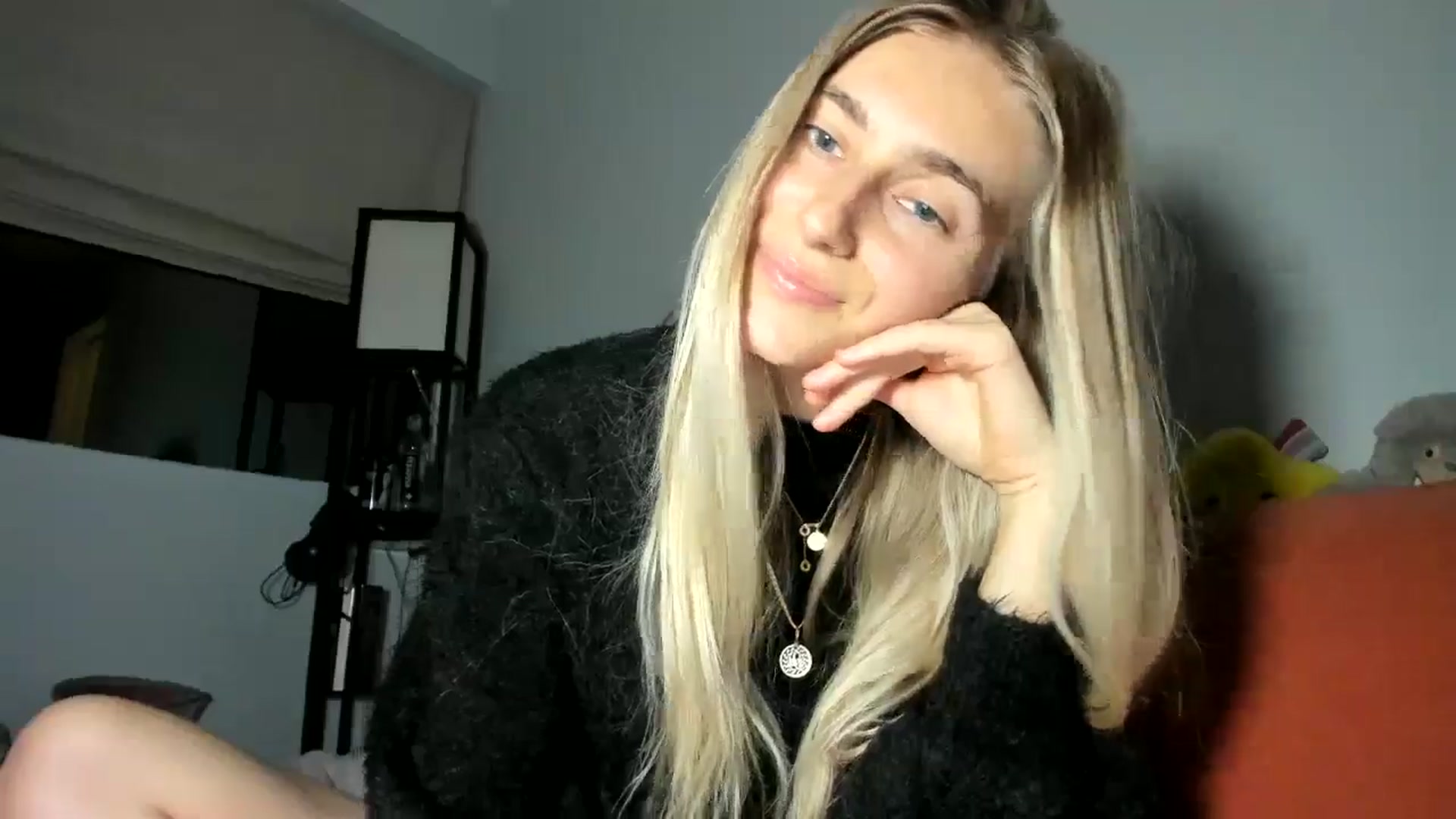 Gallery image thumbnail from Vodka_Queen's myfreecams stream on, 01/04/2026, 03:28 image 3 of 20