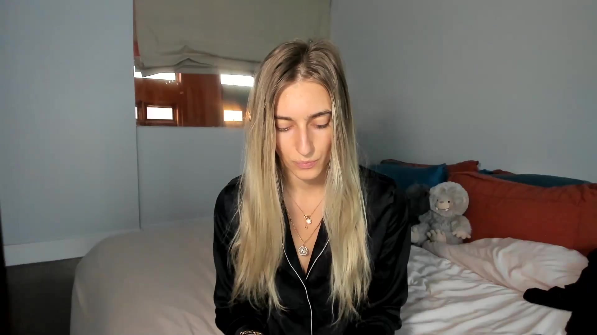 Gallery image thumbnail from Vodka_Queen's myfreecams stream on, 01/04/2026, 20:49 image 19 of 20