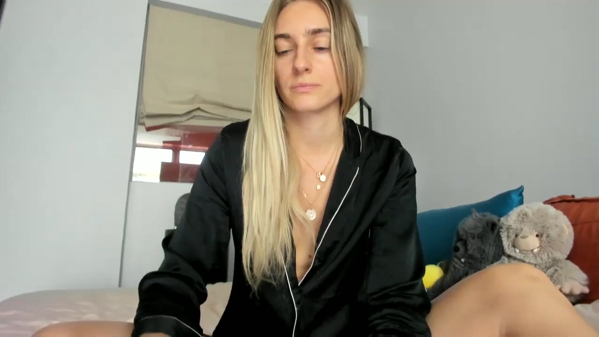Gallery image thumbnail from Vodka_Queen's myfreecams stream on, 01/04/2026, 20:49 image 8 of 20