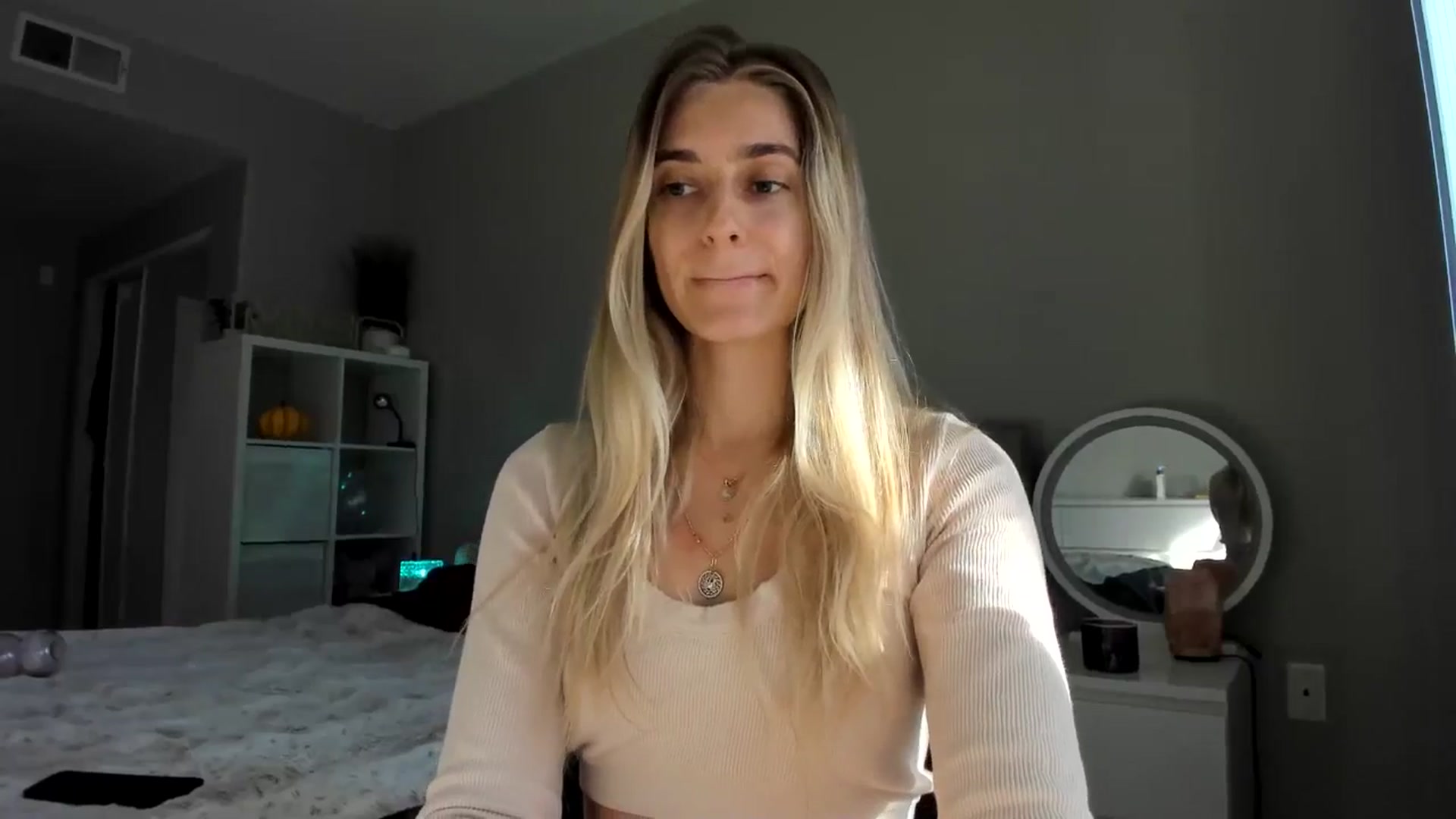 Gallery image thumbnail from Vodka_Queen's myfreecams stream on, 01/10/2026, 22:32 image 8 of 20