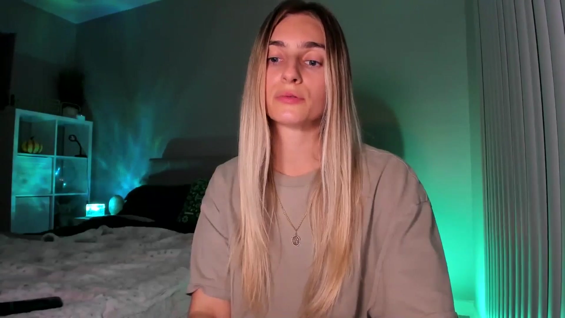 Gallery image thumbnail from Vodka_Queen's myfreecams stream on, 01/12/2026, 06:59 image 9 of 20