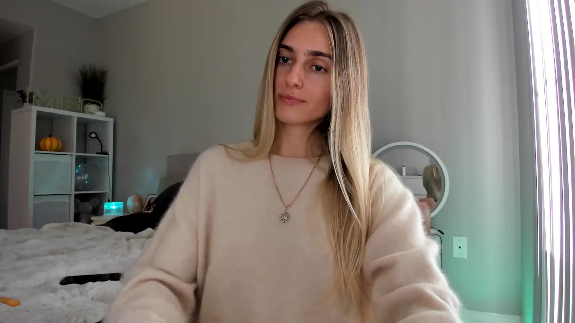 Gallery image thumbnail from Vodka_Queen's myfreecams stream on, 01/12/2026, 23:50 image 11 of 20