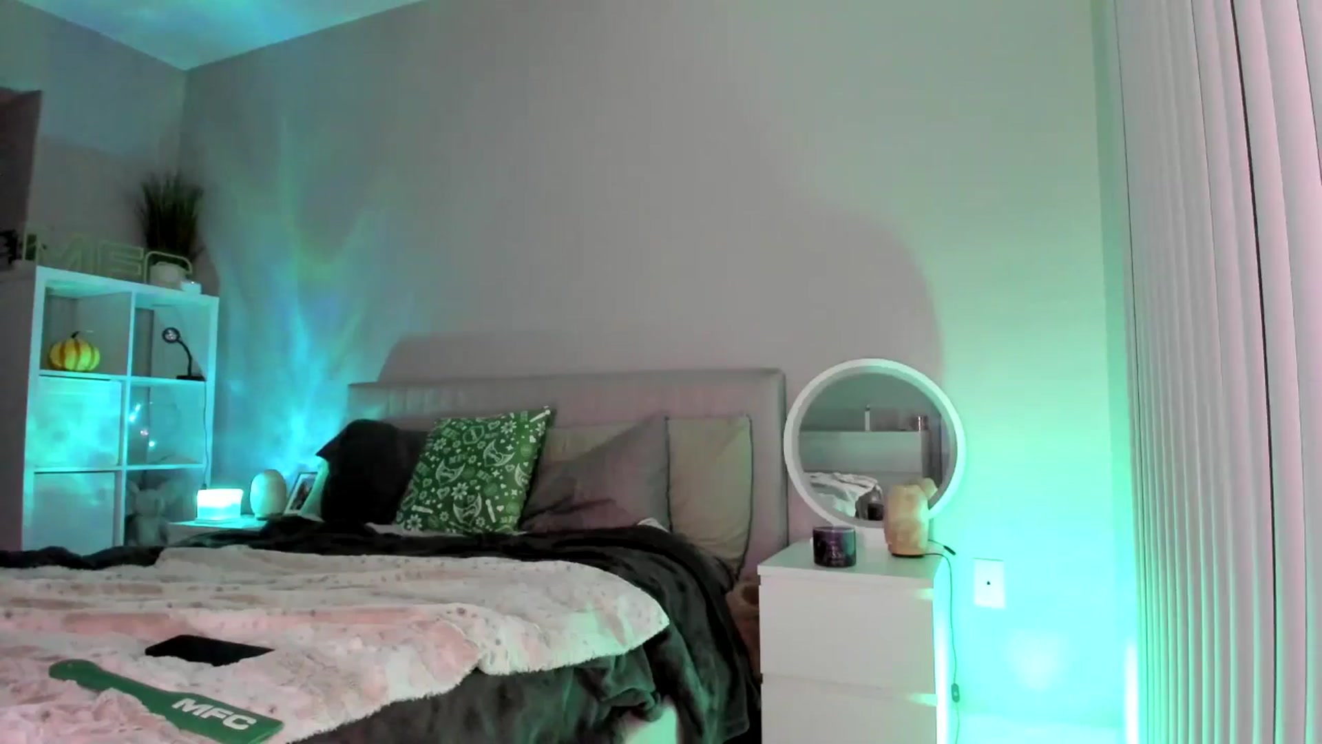 Gallery image thumbnail from Vodka_Queen's myfreecams stream on, 01/14/2026, 08:55 image 9 of 20
