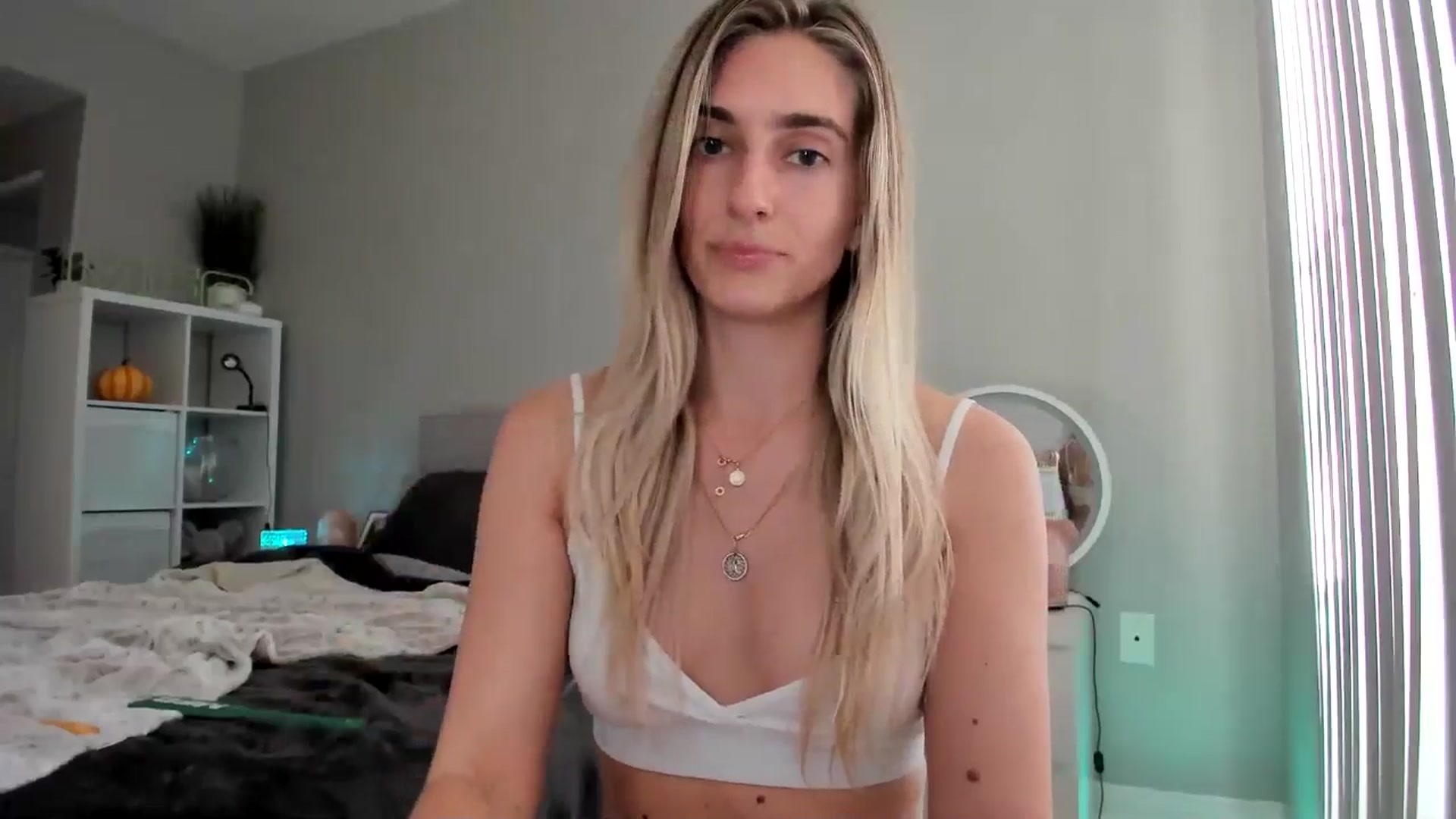 Gallery image thumbnail from Vodka_Queen's myfreecams stream on, 01/15/2026, 24:12 image 20 of 20