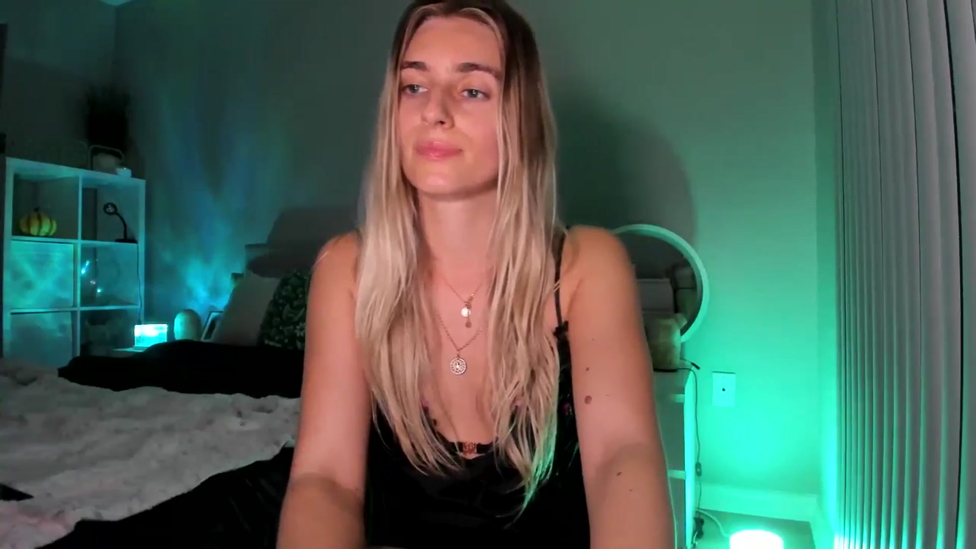 Gallery image thumbnail from Vodka_Queen's myfreecams stream on, 01/18/2026, 09:04 image 8 of 20