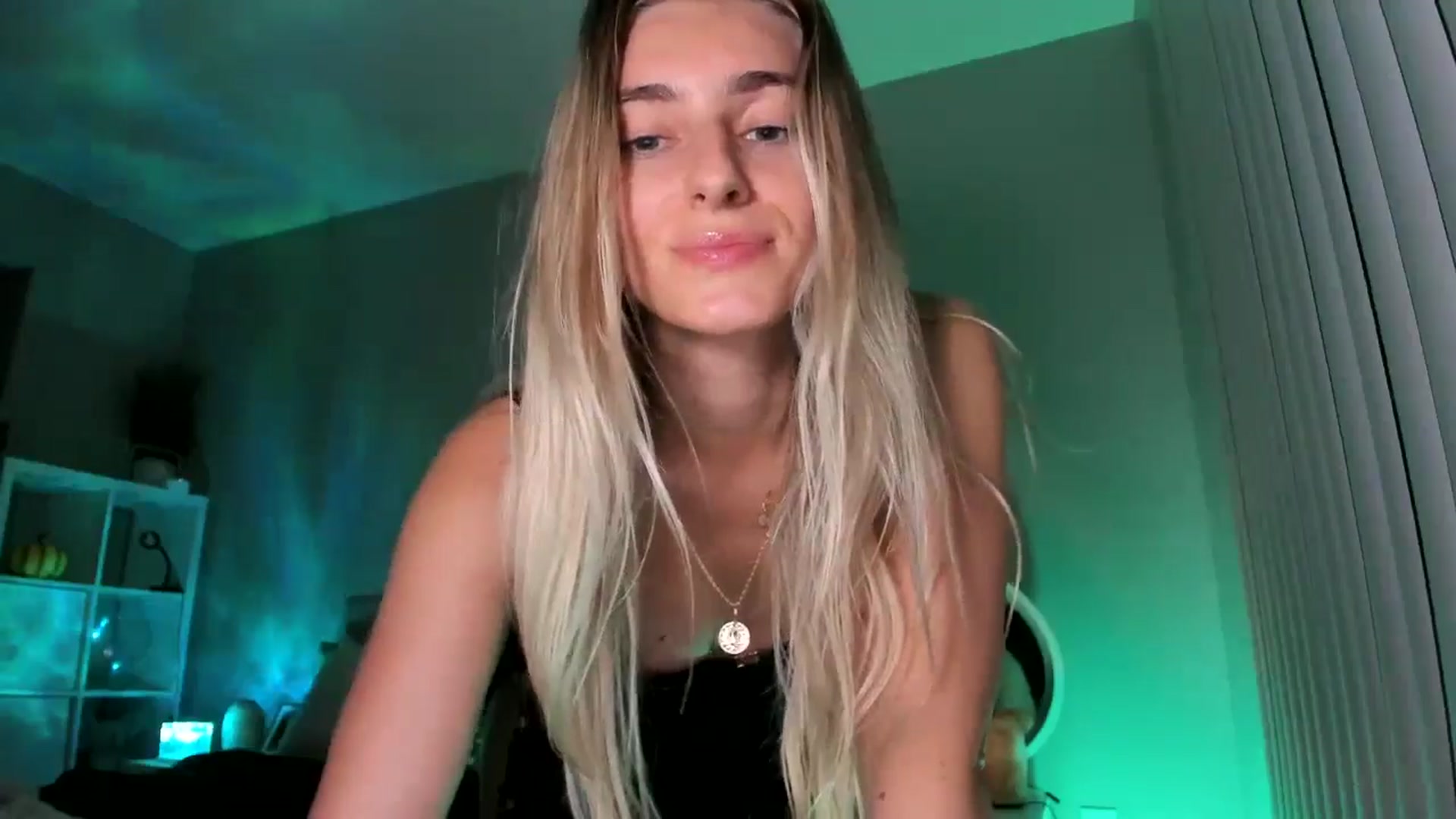 Gallery image thumbnail from Vodka_Queen's myfreecams stream on, 01/18/2026, 09:04 image 4 of 20