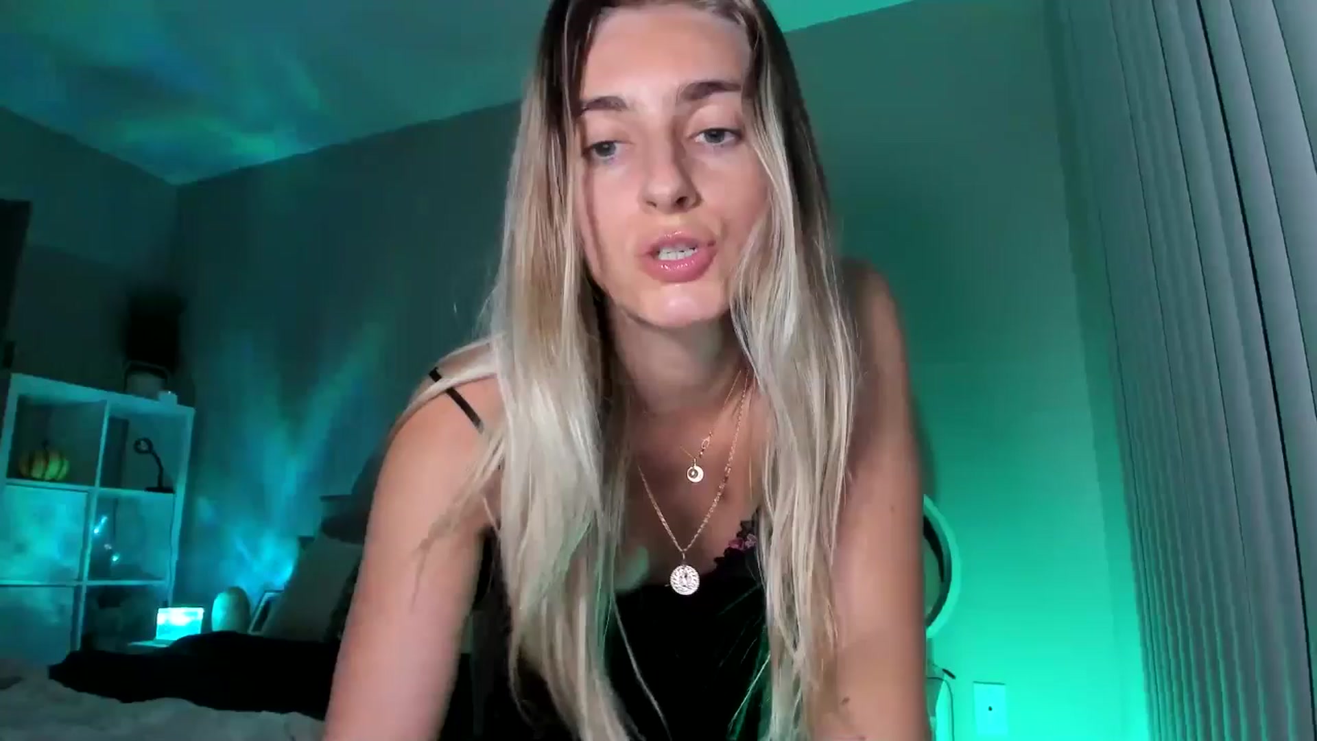 Gallery image thumbnail from Vodka_Queen's myfreecams stream on, 01/18/2026, 09:04 image 13 of 20