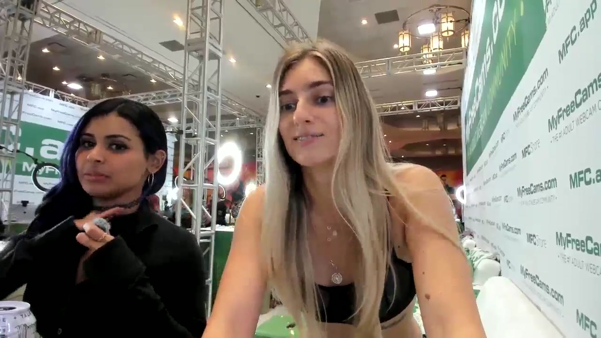 Gallery image thumbnail from Vodka_Queen's myfreecams stream on, 01/22/2026, 03:23 image 15 of 20