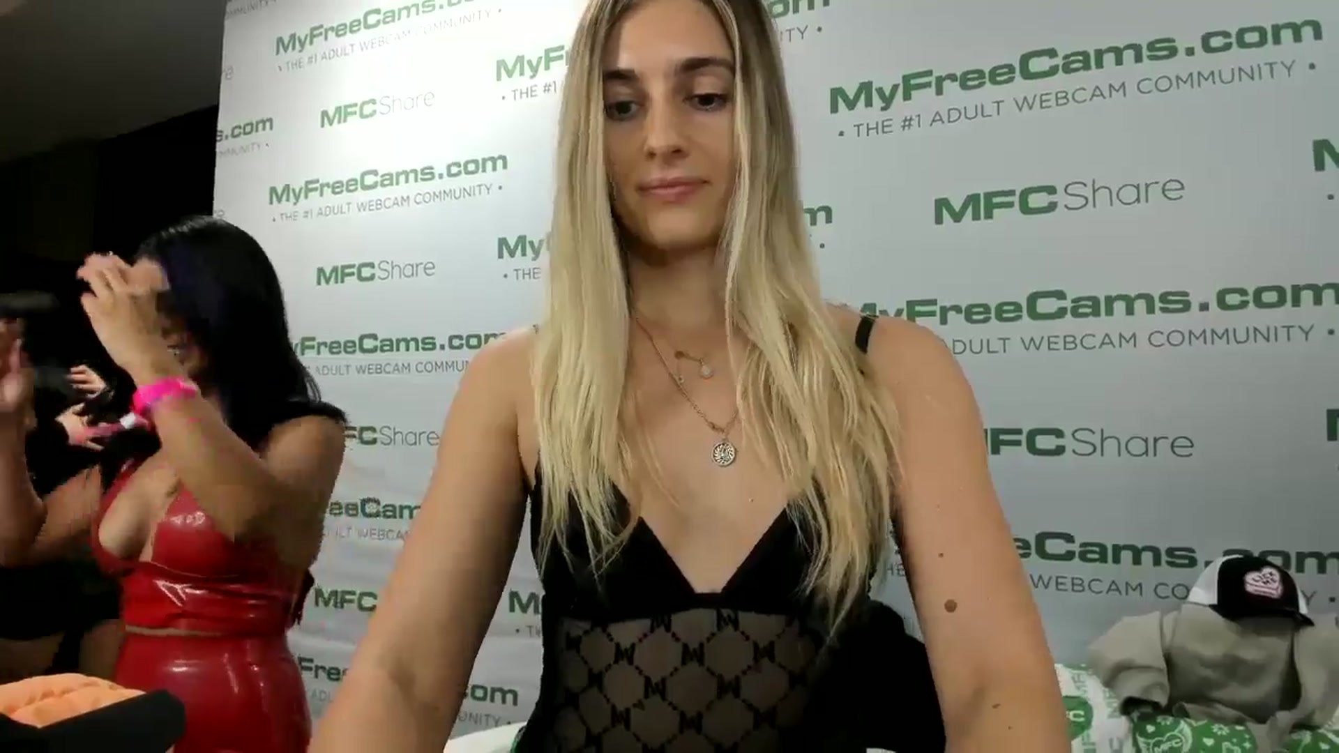 Gallery image thumbnail from Vodka_Queen's myfreecams stream on, 01/23/2026, 02:21 image 8 of 20