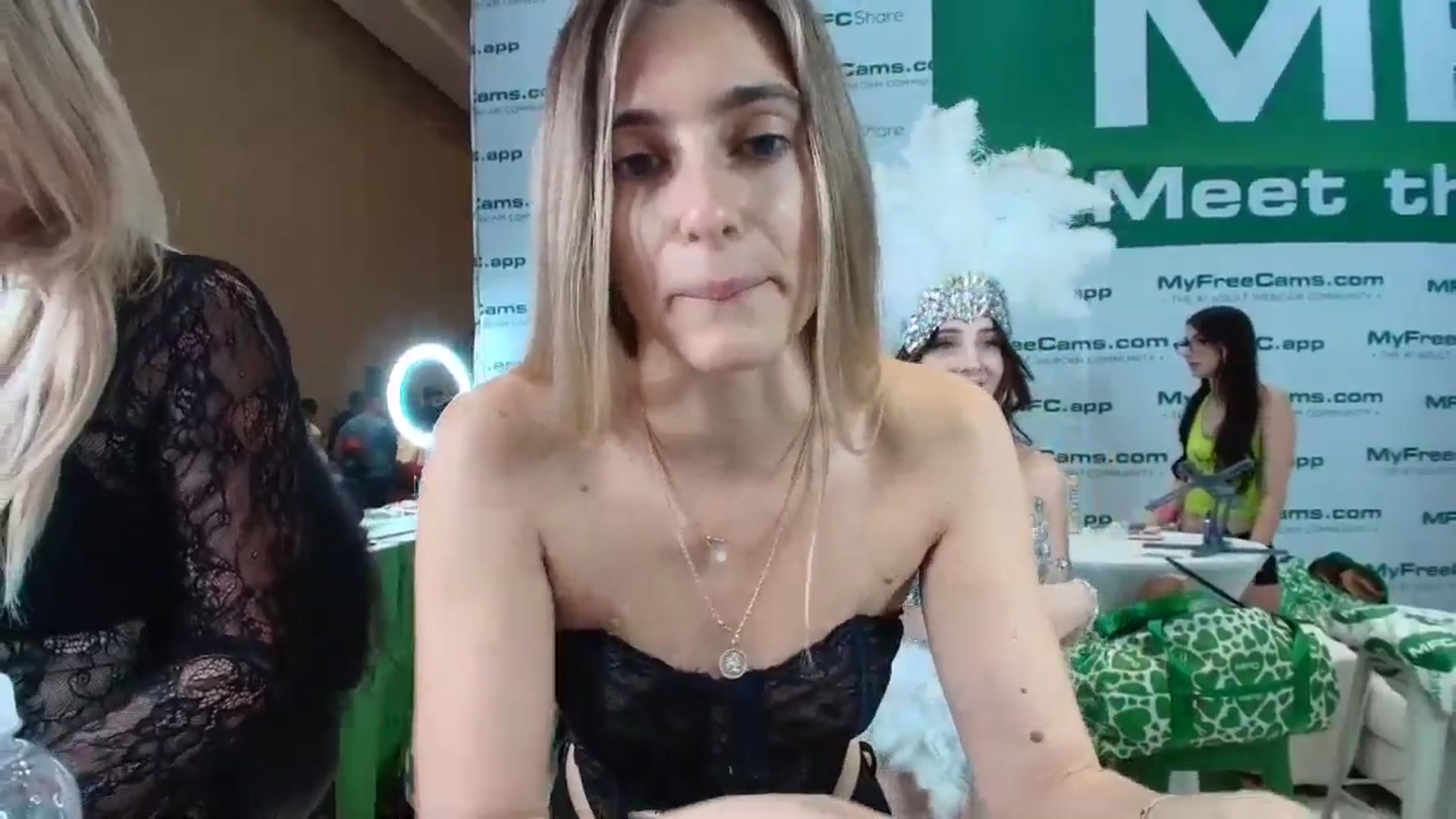 Gallery image thumbnail from Vodka_Queen's myfreecams stream on, 01/24/2026, 03:43 image 17 of 20