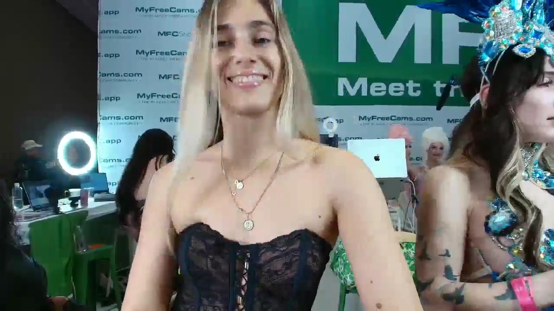Gallery image thumbnail from Vodka_Queen's myfreecams stream on, 01/24/2026, 03:43 image 7 of 20