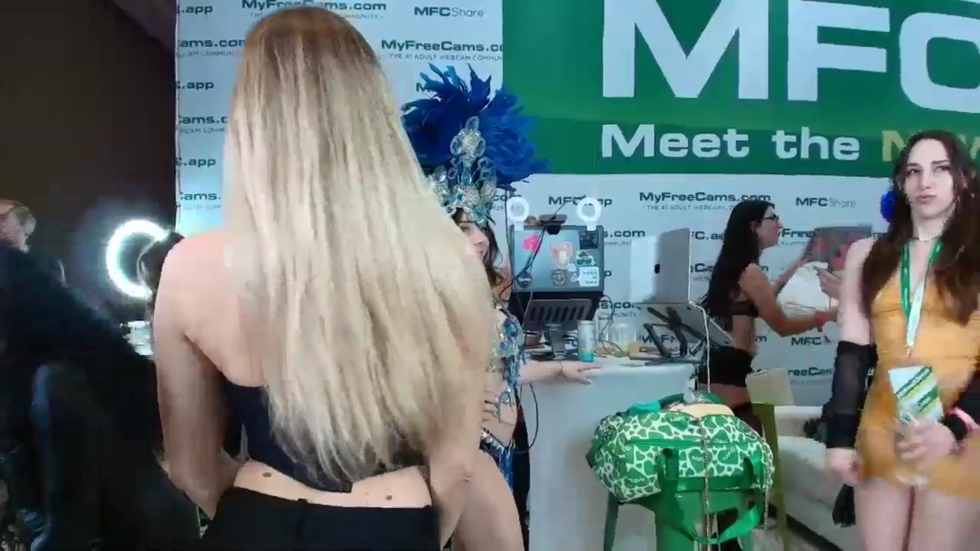 Gallery image thumbnail from Vodka_Queen's myfreecams stream on, 01/24/2026, 04:10 image 2 of 20