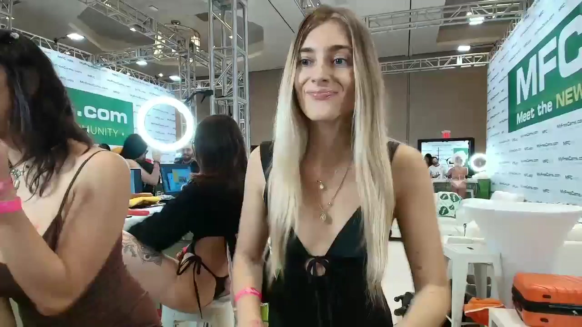 Gallery image thumbnail from Vodka_Queen's myfreecams stream on, 01/24/2026, 23:45 image 9 of 20