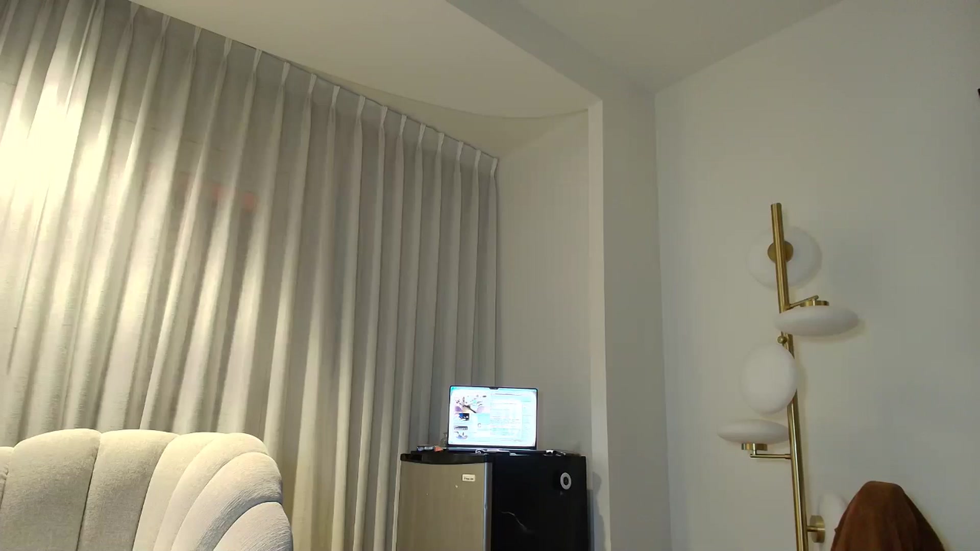 Gallery image thumbnail from Vodka_Queen's myfreecams stream on, 01/25/2026, 12:26 image 3 of 20