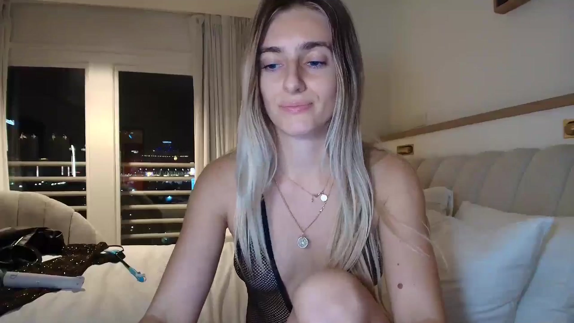 Gallery image thumbnail from Vodka_Queen's myfreecams stream on, 01/25/2026, 13:48 image 17 of 20