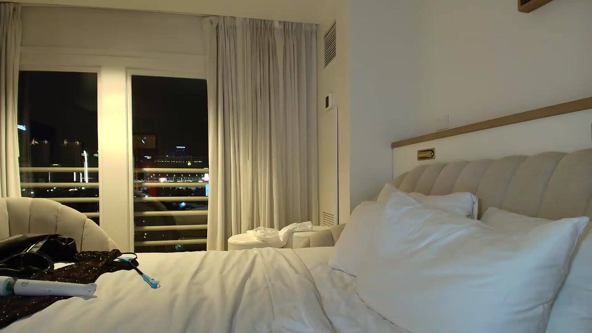 Gallery image thumbnail from Vodka_Queen's myfreecams stream on, 01/25/2026, 13:48 image 18 of 20