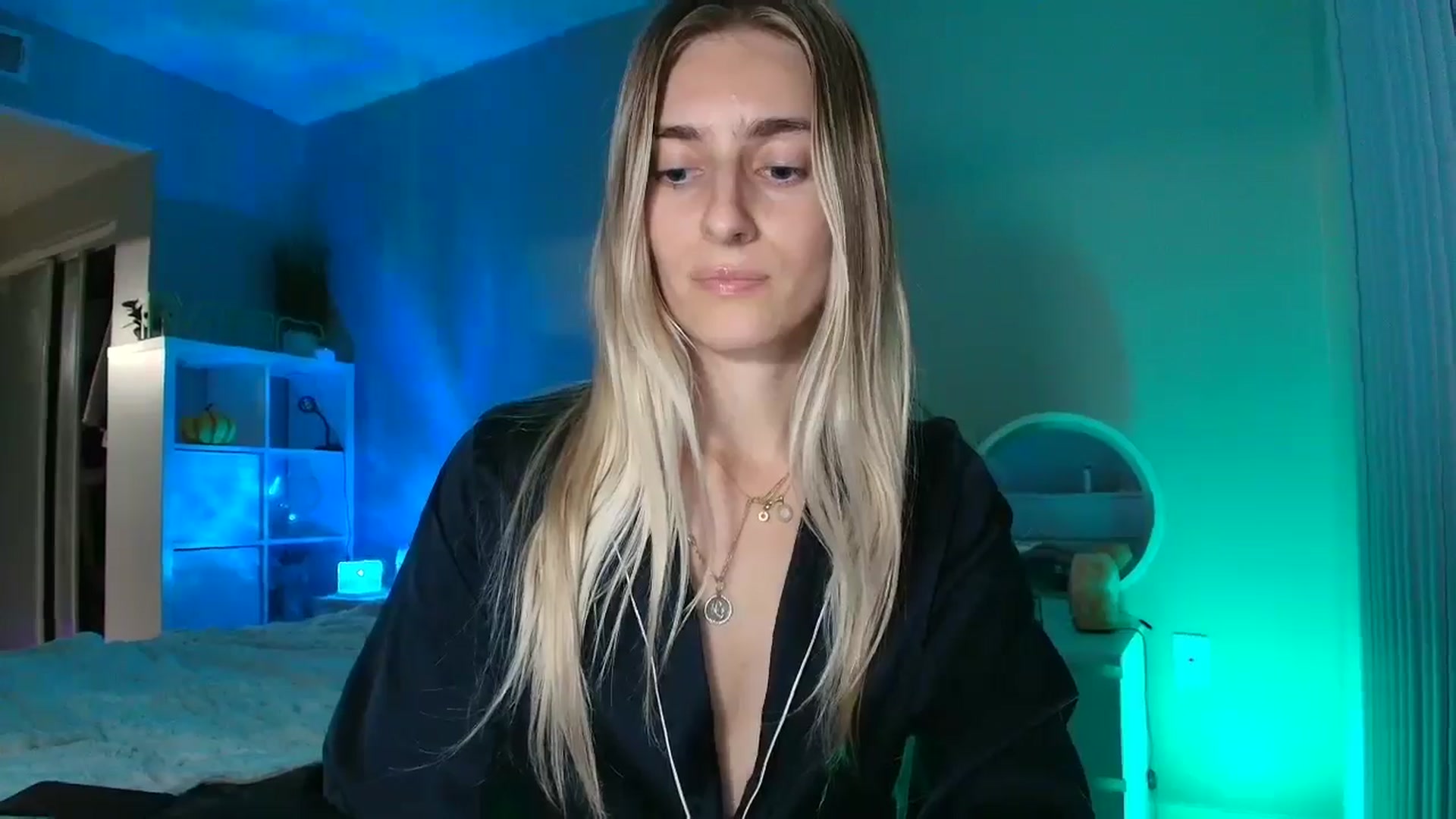 Gallery image thumbnail from Vodka_Queen's myfreecams stream on, 01/28/2026, 08:54 image 14 of 20
