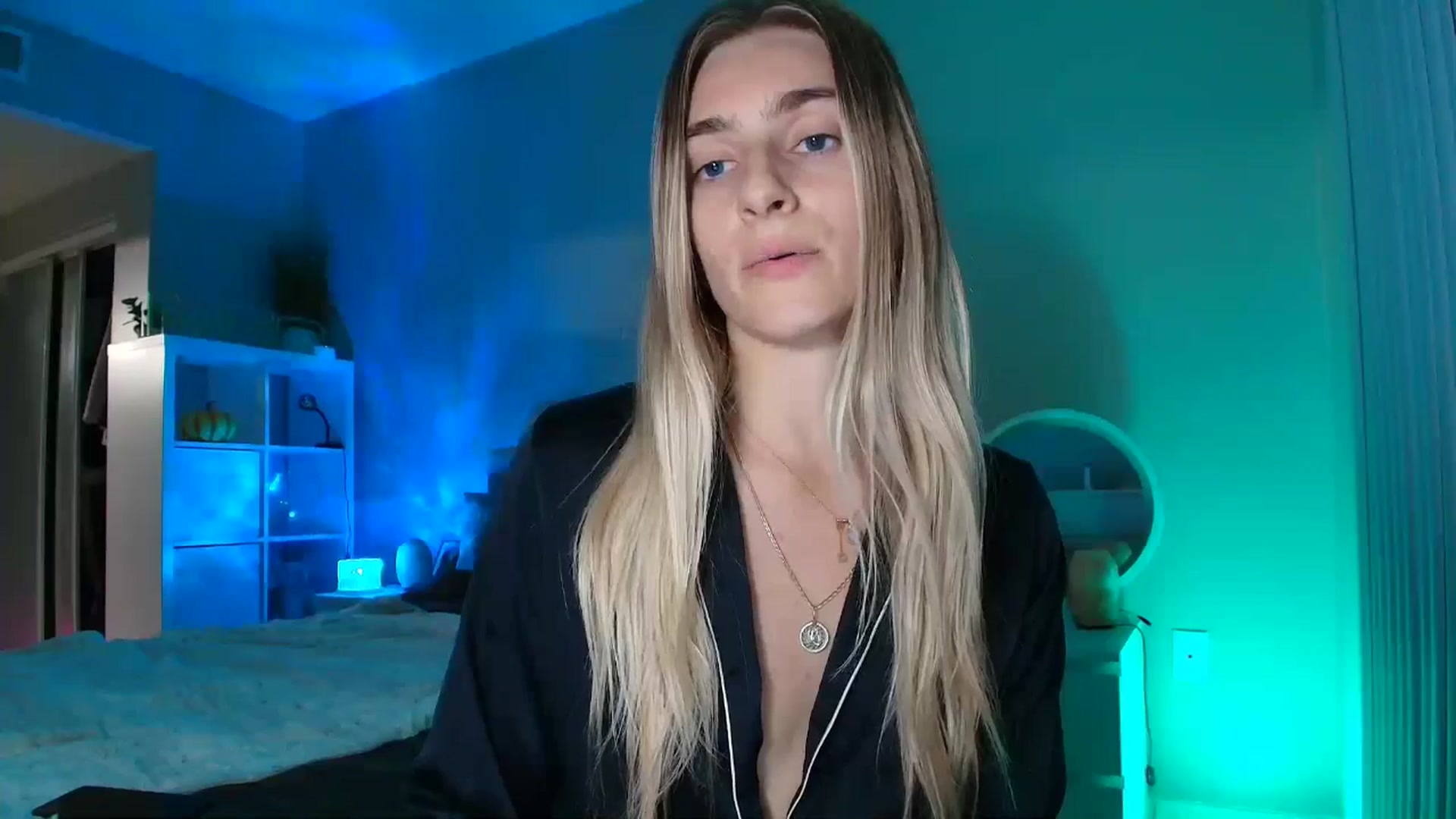 Gallery image thumbnail from Vodka_Queen's myfreecams stream on, 01/28/2026, 08:54 image 18 of 20