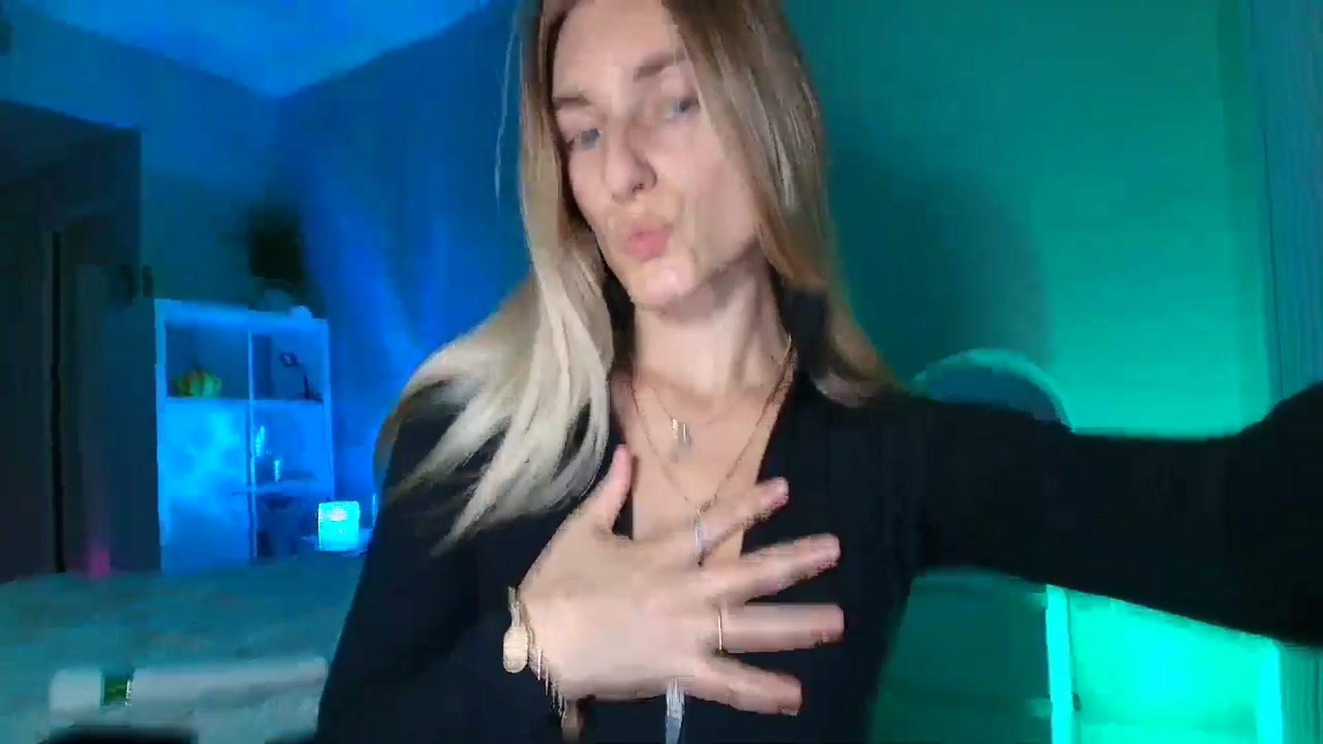 Gallery image thumbnail from Vodka_Queen's myfreecams stream on, 01/30/2026, 08:38 image 9 of 20
