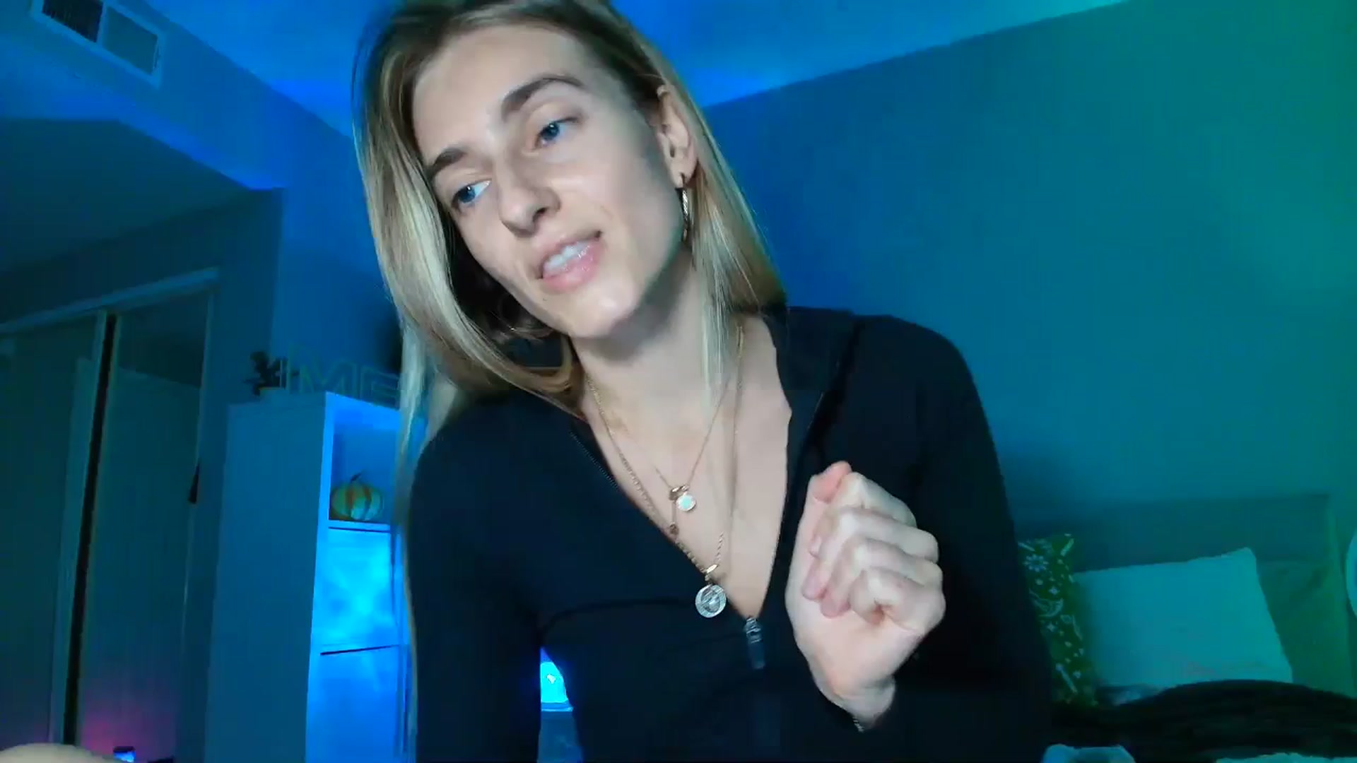Gallery image thumbnail from Vodka_Queen's myfreecams stream on, 01/30/2026, 10:56 image 13 of 20