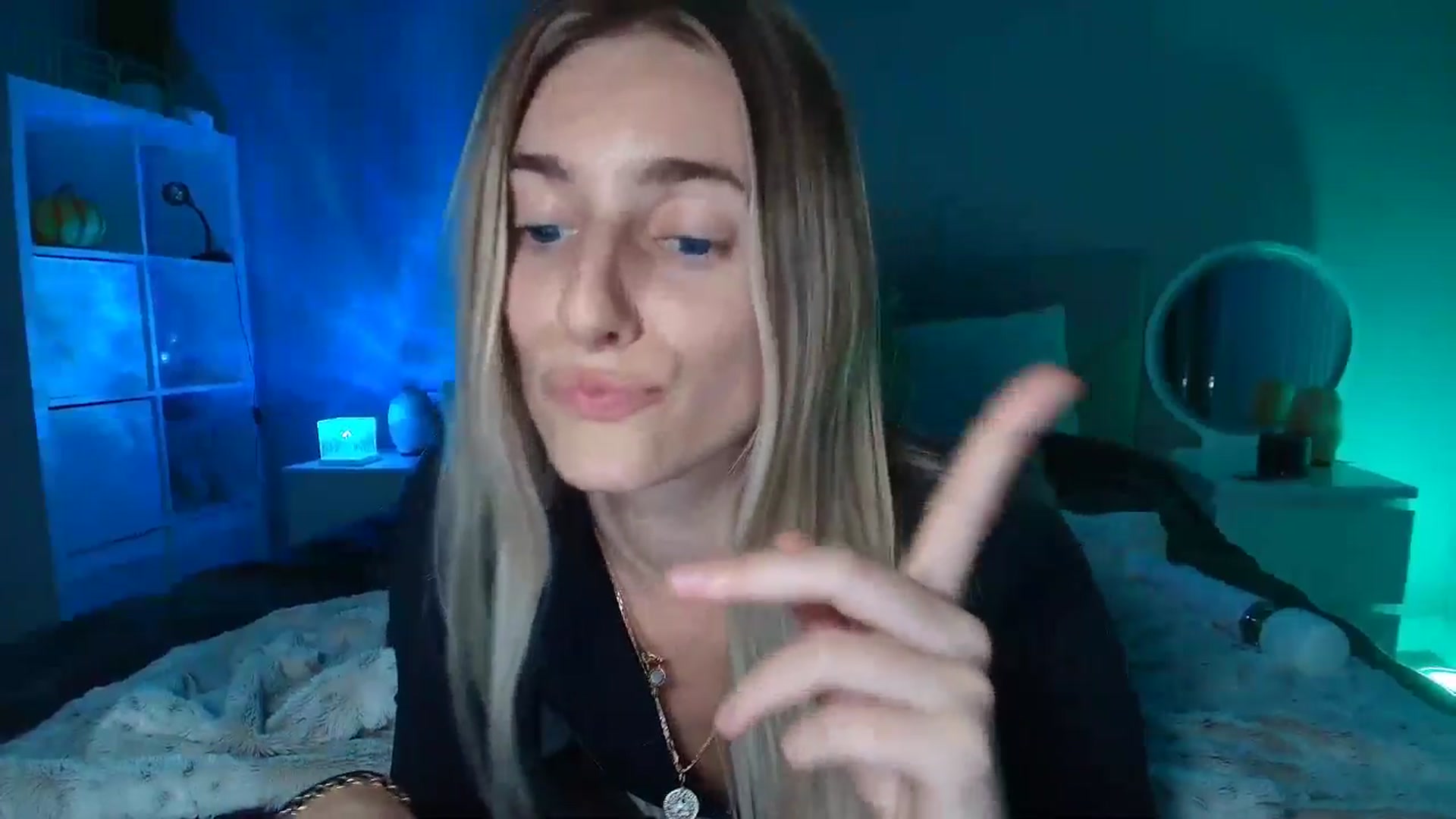 Gallery image thumbnail from Vodka_Queen's myfreecams stream on, 01/30/2026, 10:56 image 17 of 20