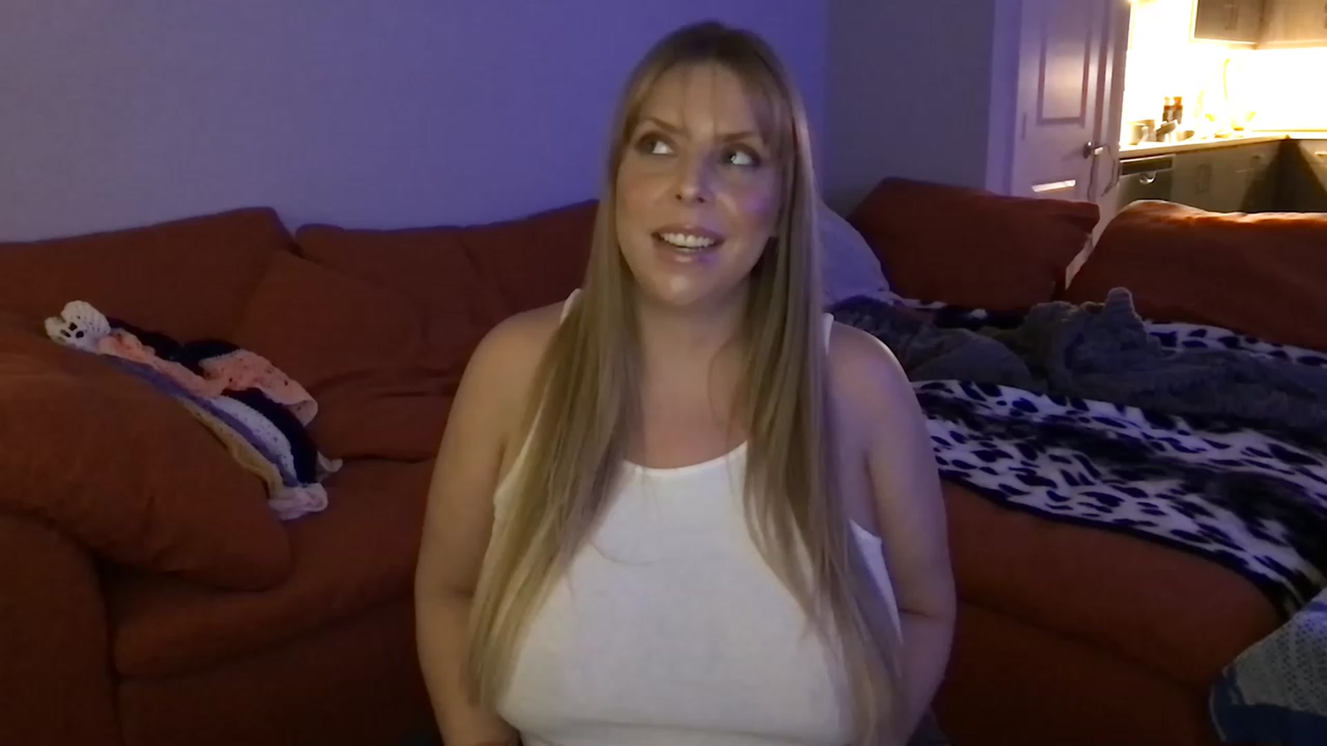 Gallery image thumbnail from VoraciousV's myfreecams stream on, 01/07/2023, 11:21 image 8 of 20