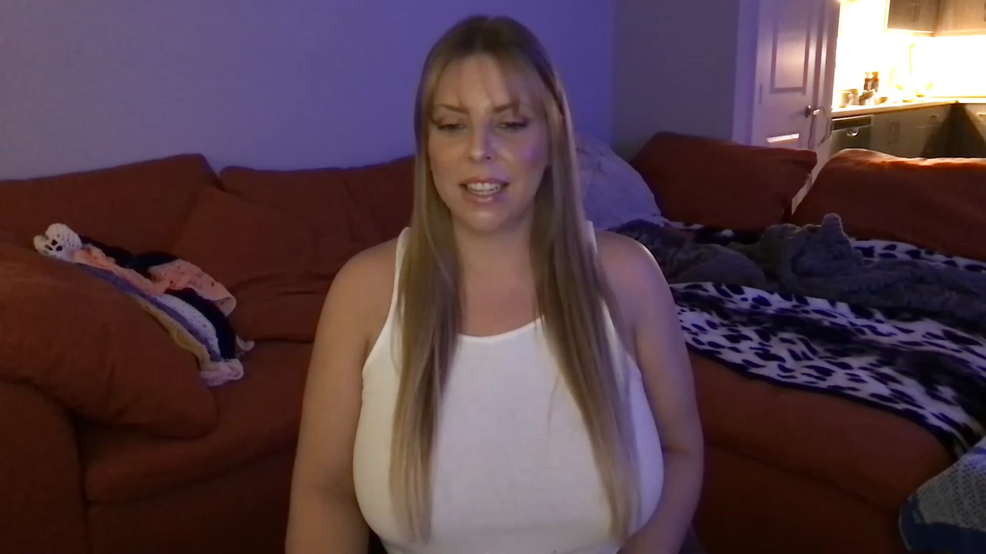 Gallery image thumbnail from VoraciousV's myfreecams stream on, 01/07/2023, 11:21 image 11 of 20