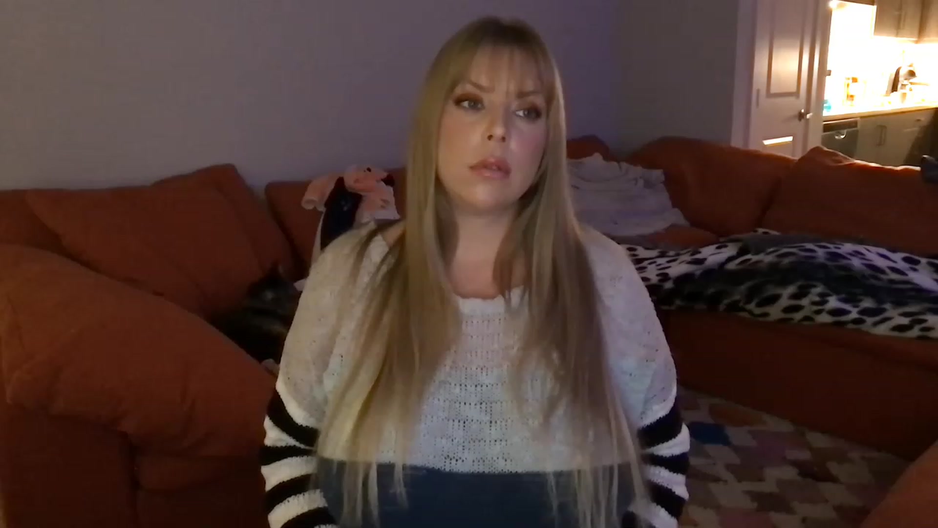 Gallery image thumbnail from VoraciousV's myfreecams stream on, 02/17/2023, 08:06 image 9 of 20