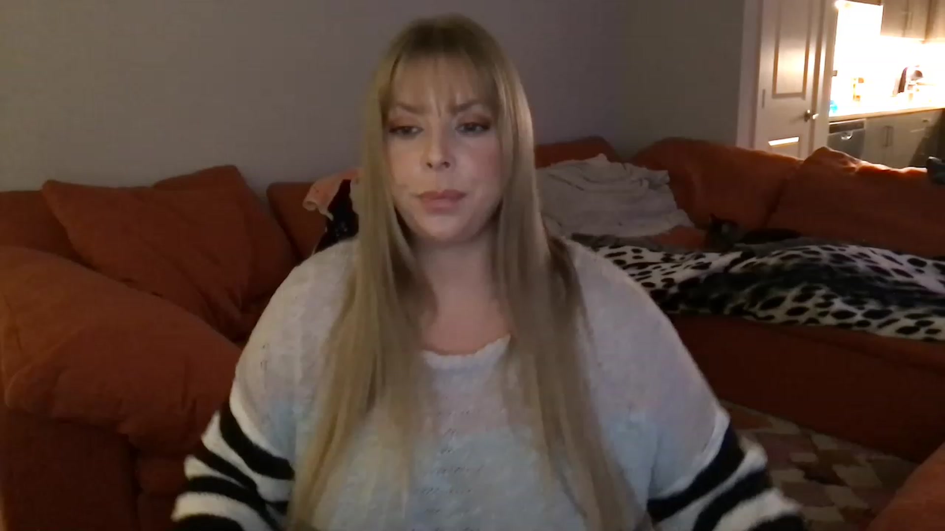 Gallery image thumbnail from VoraciousV's myfreecams stream on, 02/17/2023, 08:06 image 16 of 20