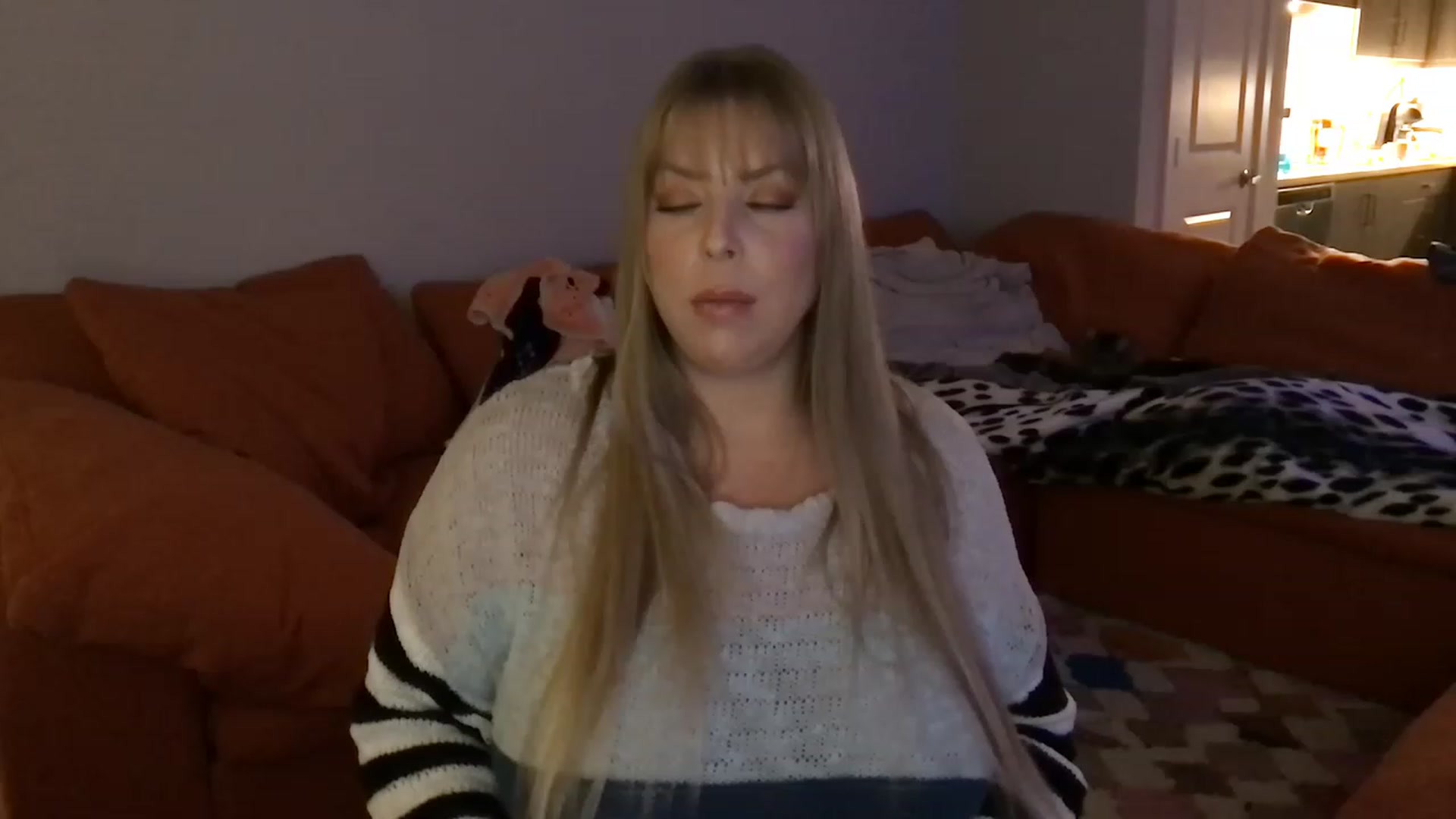 Gallery image thumbnail from VoraciousV's myfreecams stream on, 02/17/2023, 08:06 image 19 of 20