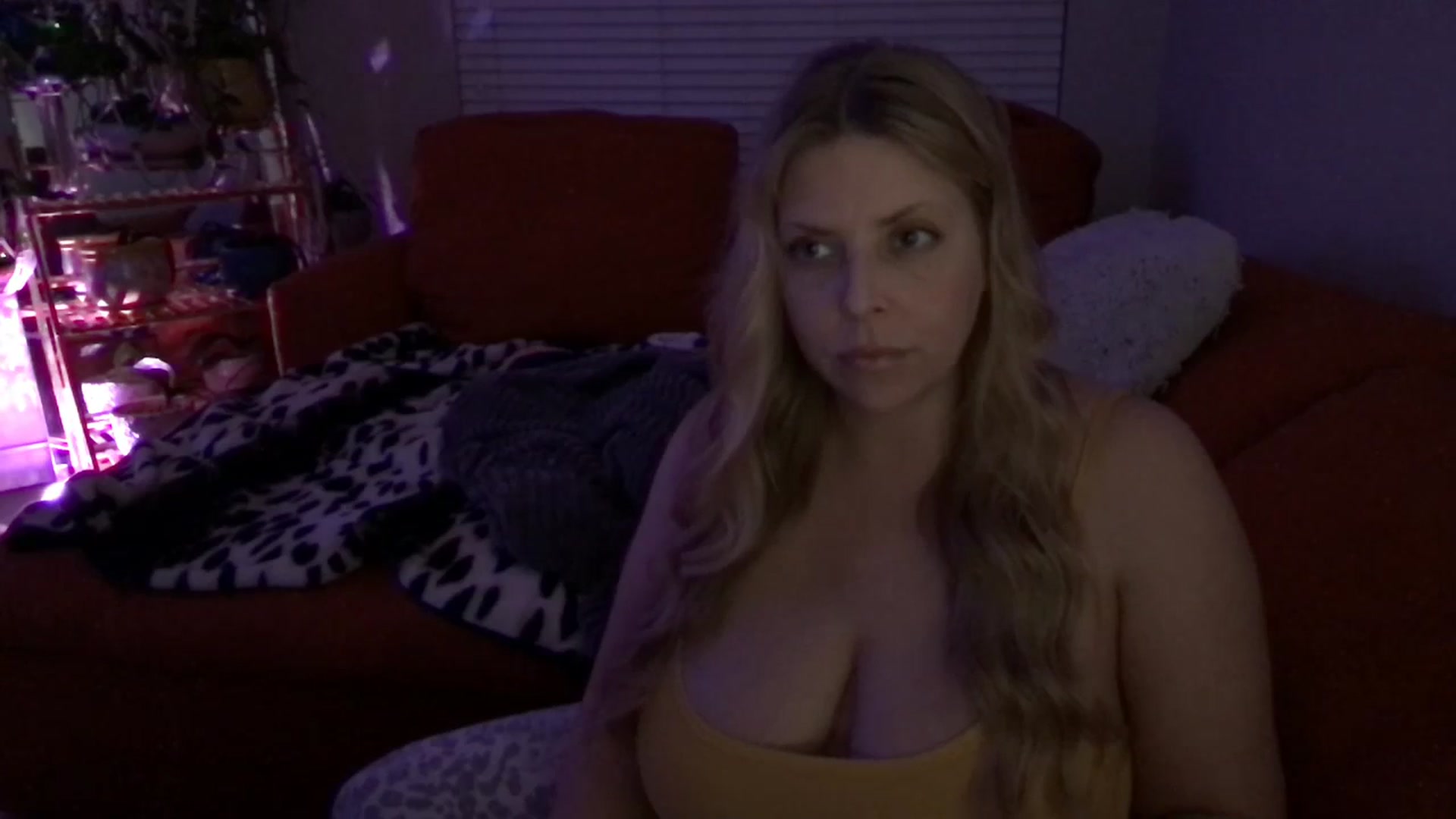 Gallery image thumbnail from VoraciousV's myfreecams stream on, 10/03/2023, 07:08 image 2 of 20