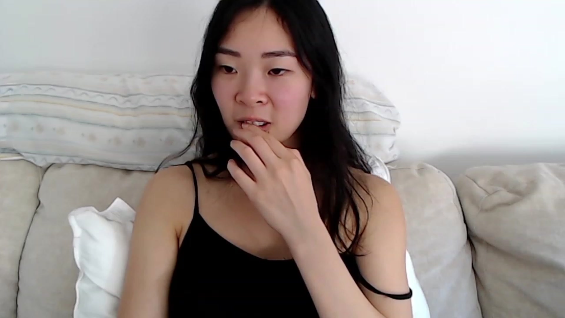 Gallery image thumbnail from VyAwesome's myfreecams stream on, 11/15/2022, 07:35 image 10 of 20
