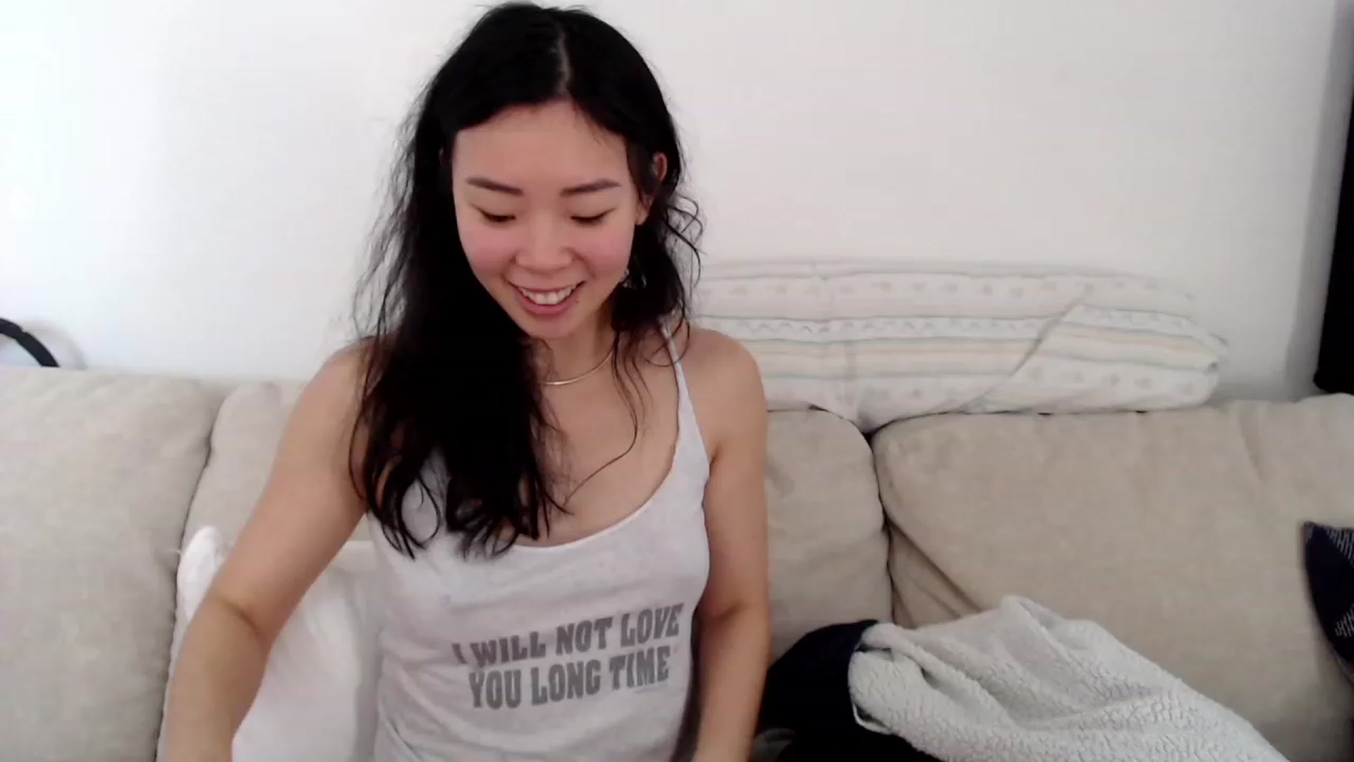 Gallery image thumbnail from VyAwesome's myfreecams stream on, 11/18/2022, 05:32 image 14 of 20