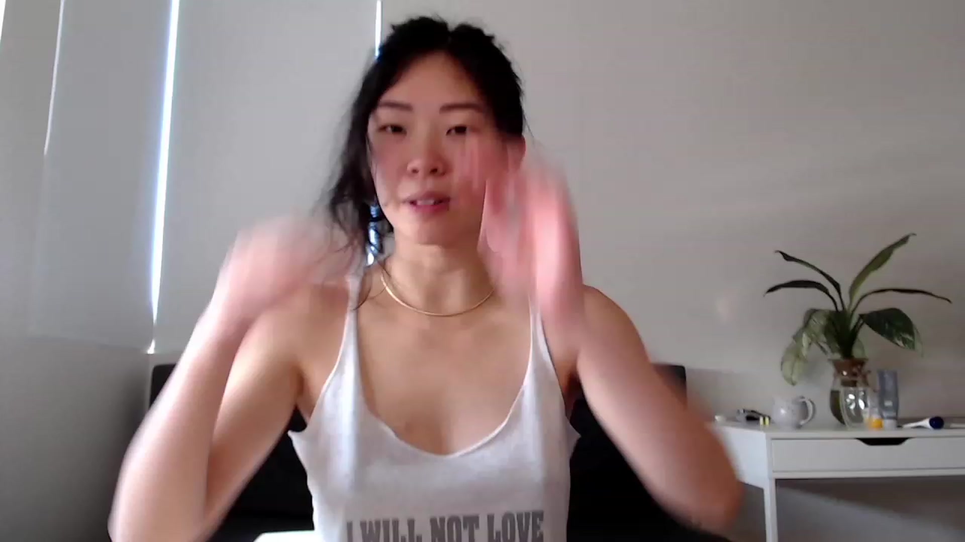 Gallery image thumbnail from VyAwesome's myfreecams stream on, 11/19/2022, 05:39 image 14 of 20