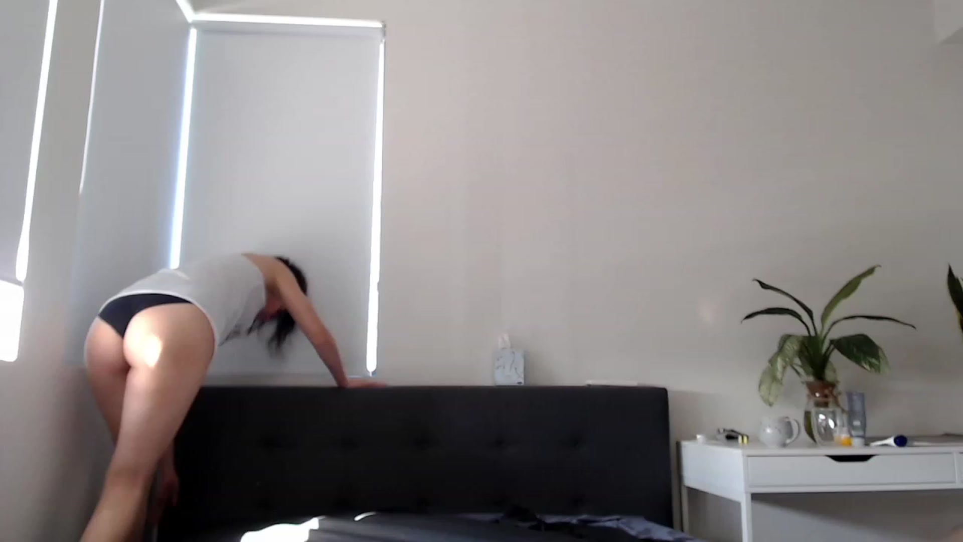 Gallery image thumbnail from VyAwesome's myfreecams stream on, 11/19/2022, 05:39 image 7 of 20
