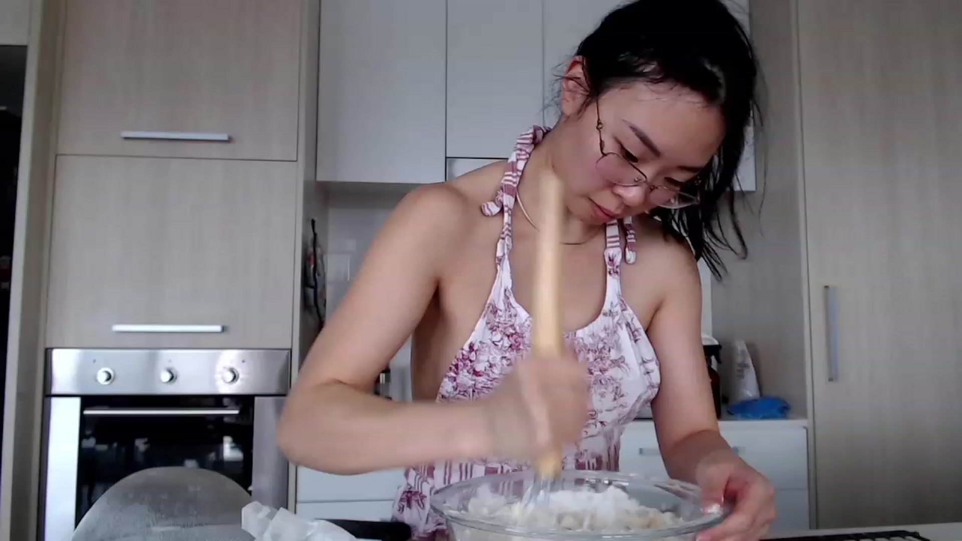 Gallery image thumbnail from VyAwesome's myfreecams stream on, 11/24/2022, 06:49 image 4 of 20
