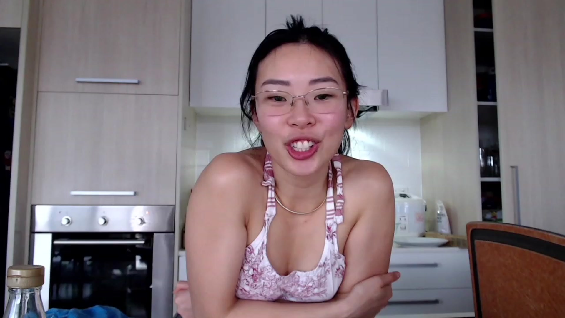 Gallery image thumbnail from VyAwesome's myfreecams stream on, 11/24/2022, 08:07 image 3 of 20