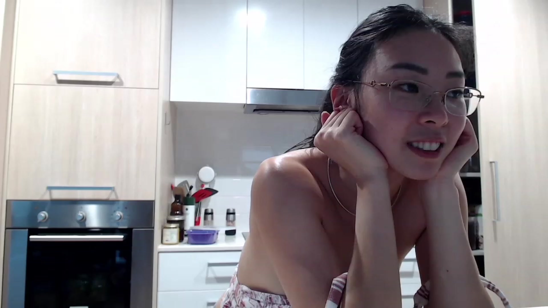 Gallery image thumbnail from VyAwesome's myfreecams stream on, 11/24/2022, 08:07 image 18 of 20