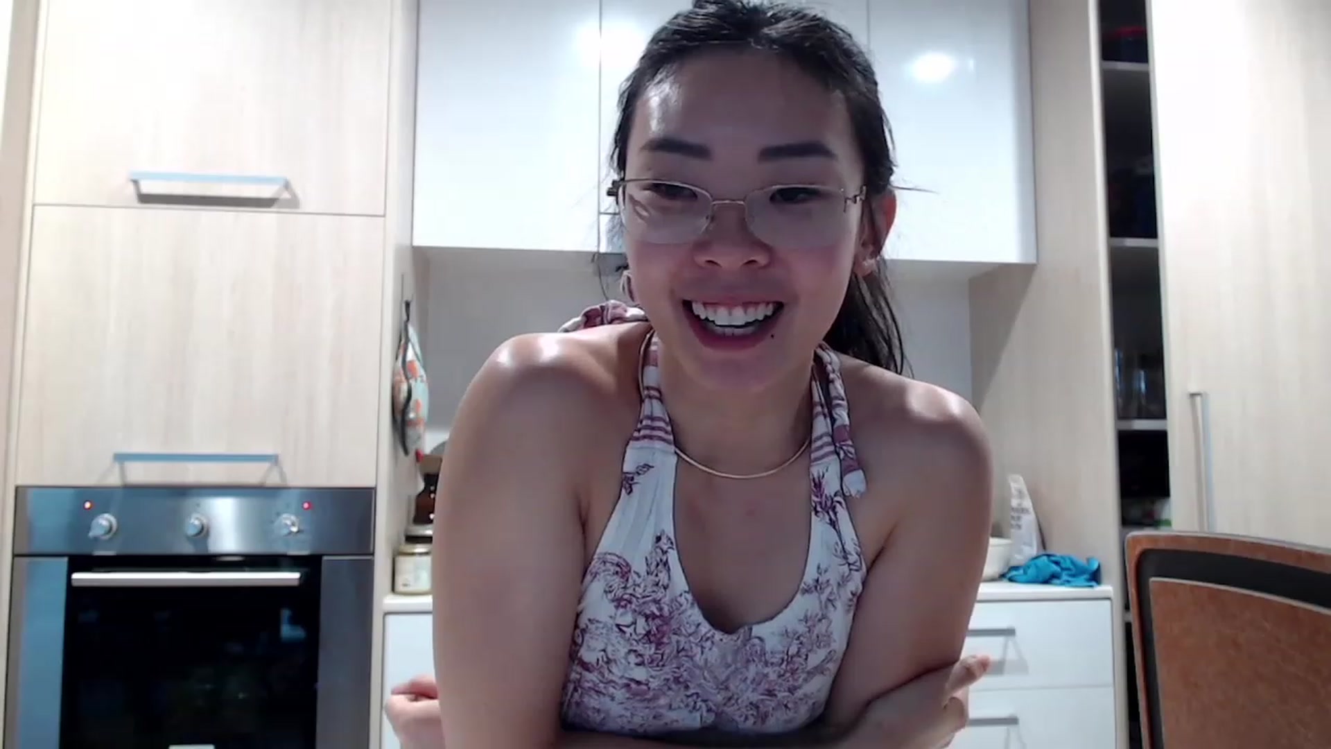 Gallery image thumbnail from VyAwesome's myfreecams stream on, 11/24/2022, 08:07 image 15 of 20