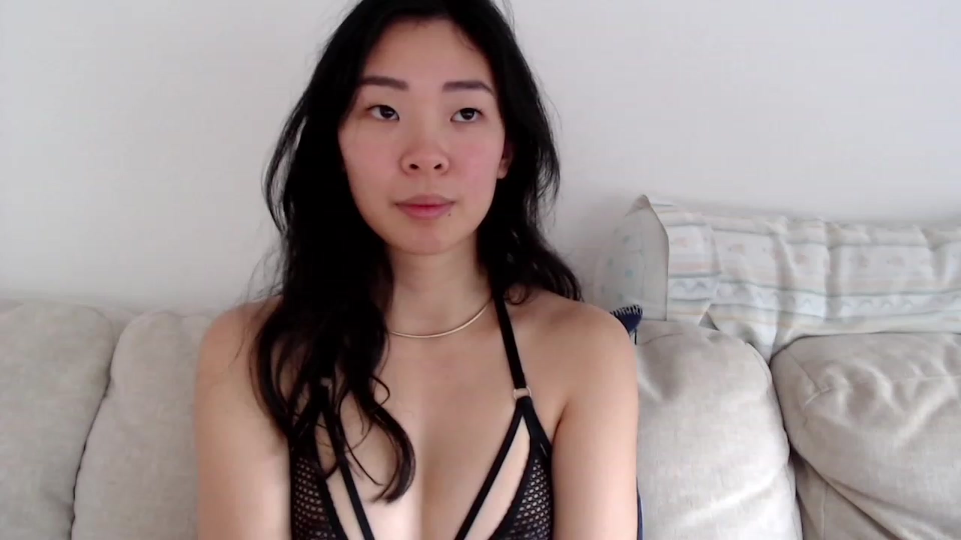 Gallery image thumbnail from VyAwesome's myfreecams stream on, 11/29/2022, 07:08 image 17 of 20