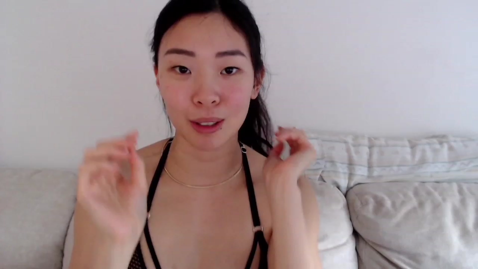 Gallery image thumbnail from VyAwesome's myfreecams stream on, 11/29/2022, 07:58 image 8 of 20