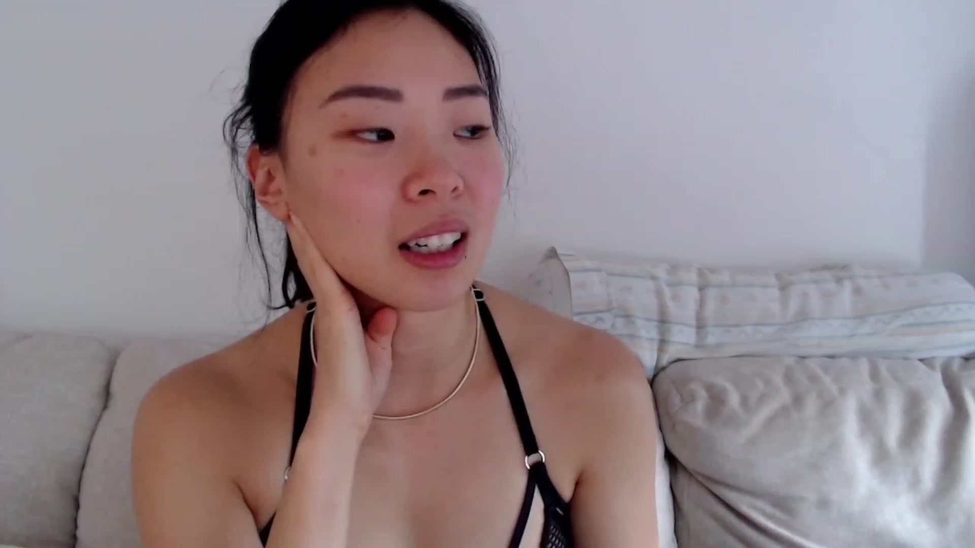 Gallery image thumbnail from VyAwesome's myfreecams stream on, 11/29/2022, 07:58 image 13 of 20