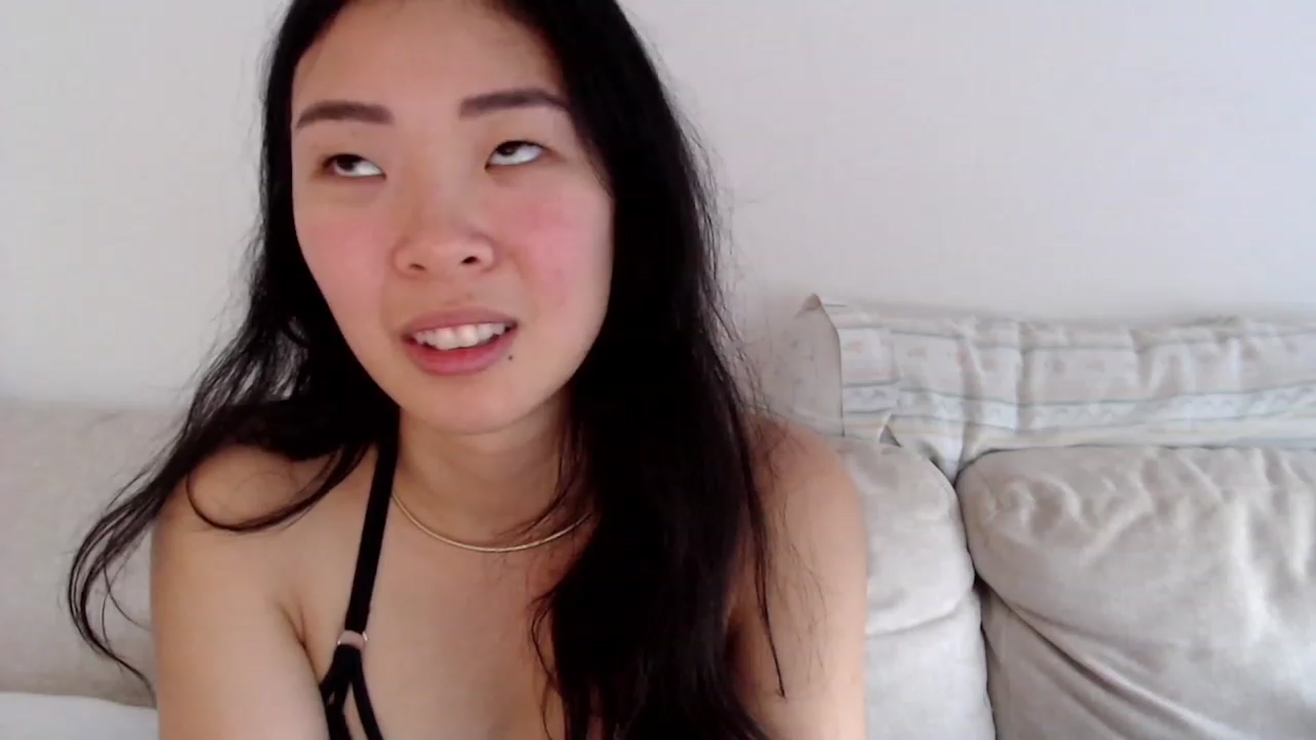 Gallery image thumbnail from VyAwesome's myfreecams stream on, 11/29/2022, 07:58 image 6 of 20